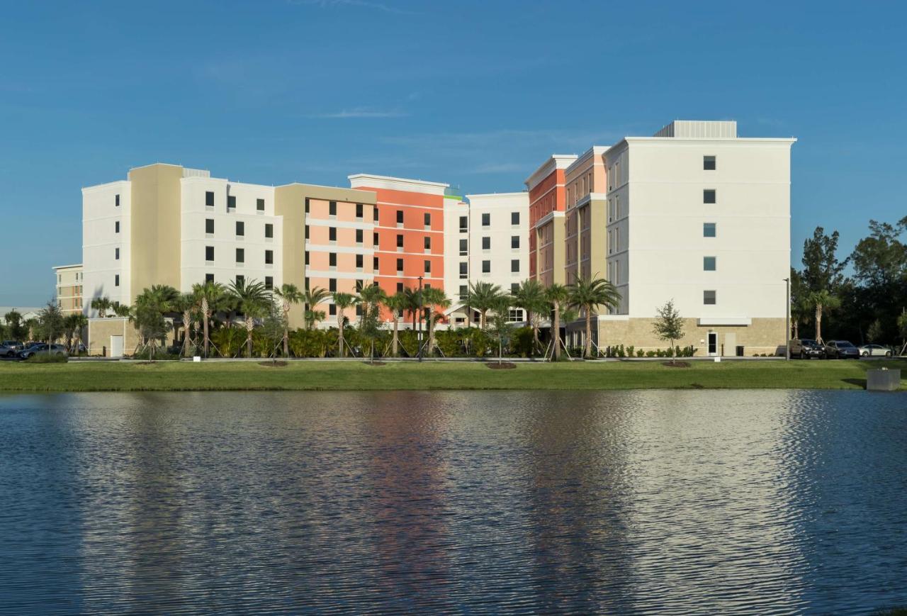 Home2 Suites By Hilton Cape Canaveral Cruise Port Zewnętrze zdjęcie