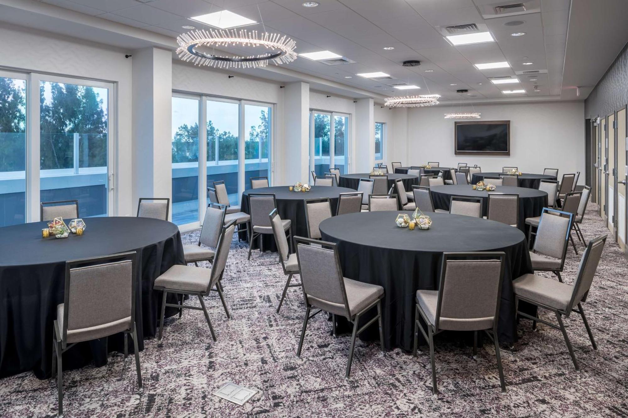 Home2 Suites By Hilton Cape Canaveral Cruise Port Zewnętrze zdjęcie