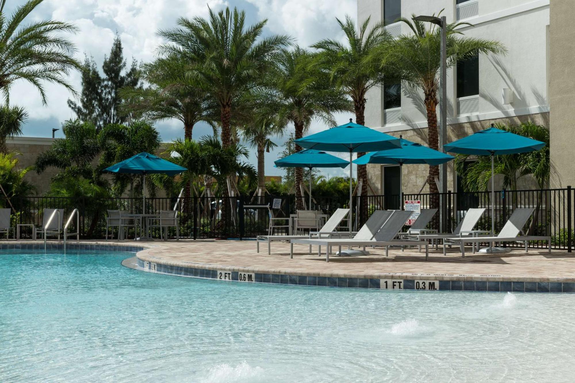 Home2 Suites By Hilton Cape Canaveral Cruise Port Zewnętrze zdjęcie